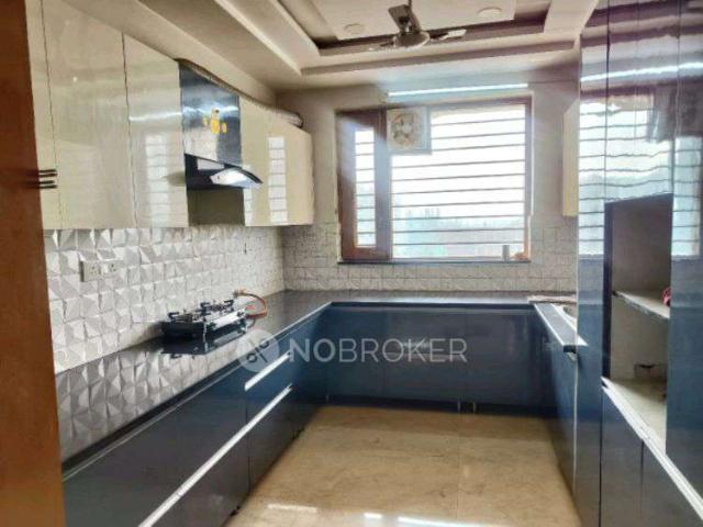 Flat for rent in Hariana