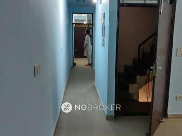 Flat for sale in South West Delhi, Deri