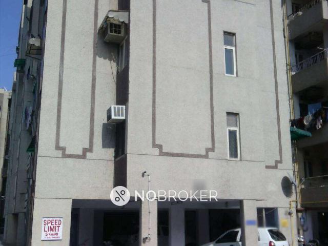 Flat for sale in South West Delhi, Deri