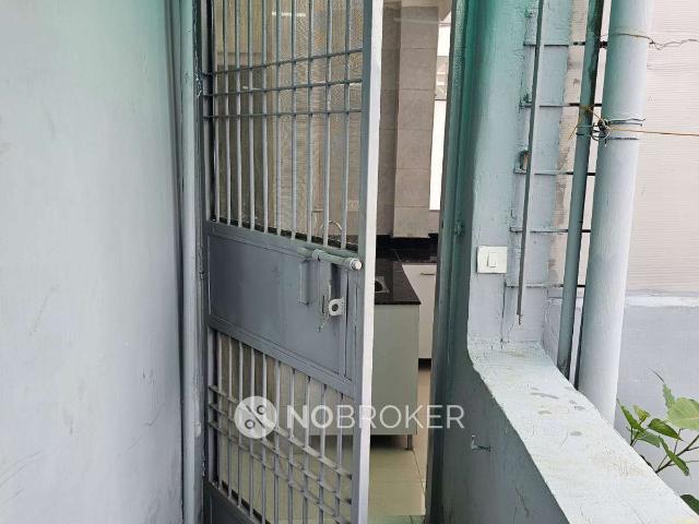 Flat for rent in Deri