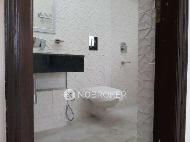 Flat for rent in Deri