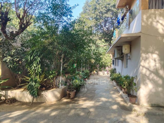 Flat for rent in Deri