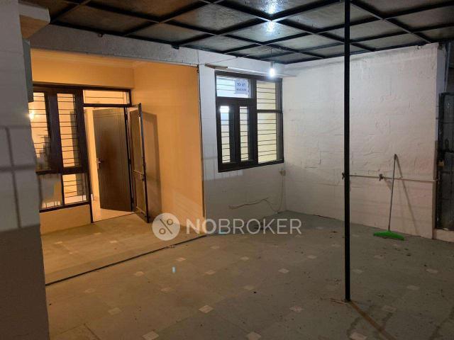 Flat for rent in Deri