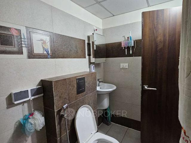 Flat for rent in Kothaguda, Hyderabad