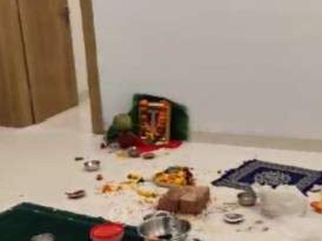 Flat for sale in West Delhi, Deri