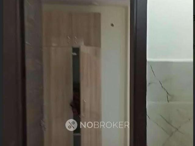 Flat for sale in South West Delhi, Deri