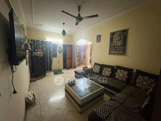 Flat for rent in East Delhi, Deri