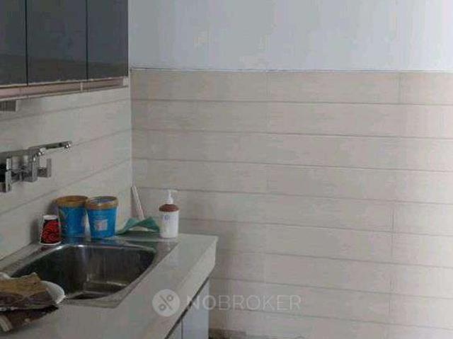 Flat for rent in Deri