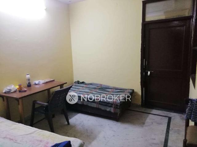 Flat for sale in West Delhi, Deri