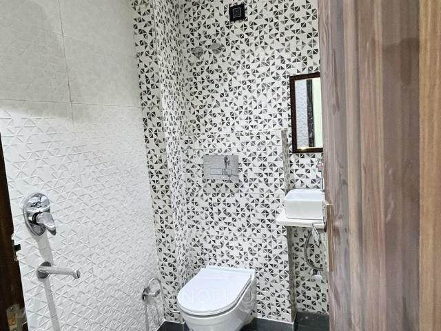 Property for rent in Hariana