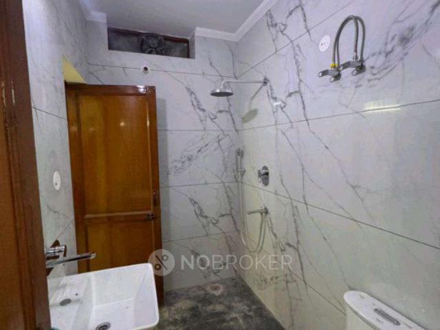 Property for rent in Hariana