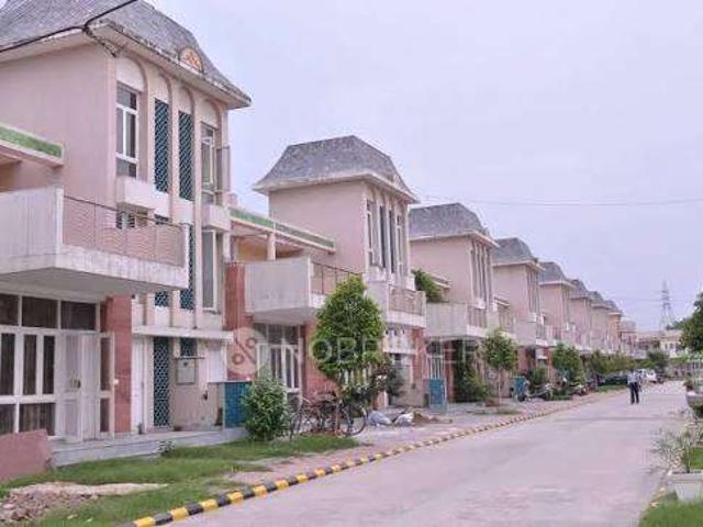 Property for rent in Hariana
