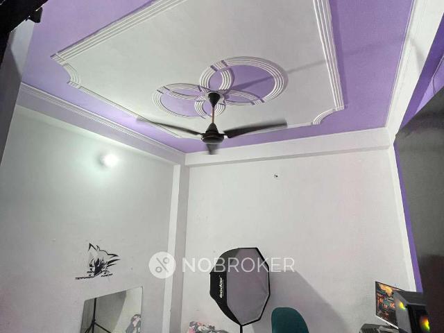 Property for rent in Deri