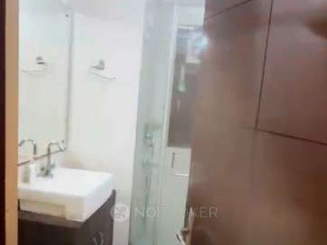 Property for rent in Deri