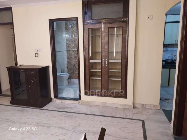 Property for rent in Deri