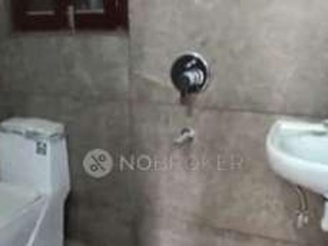 Property for rent in North Delhi, Deri