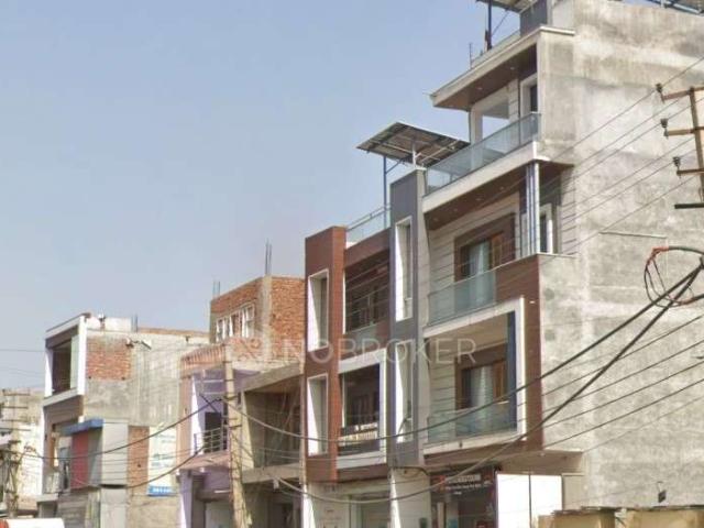 Property for rent in Hariana