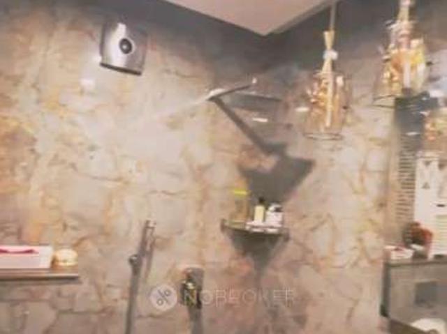 Property for rent in Deri