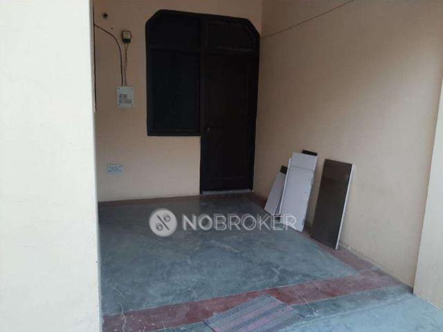 Property for rent in Hariana