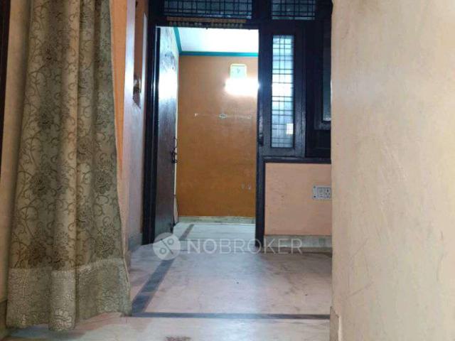 Flat for rent in Deri