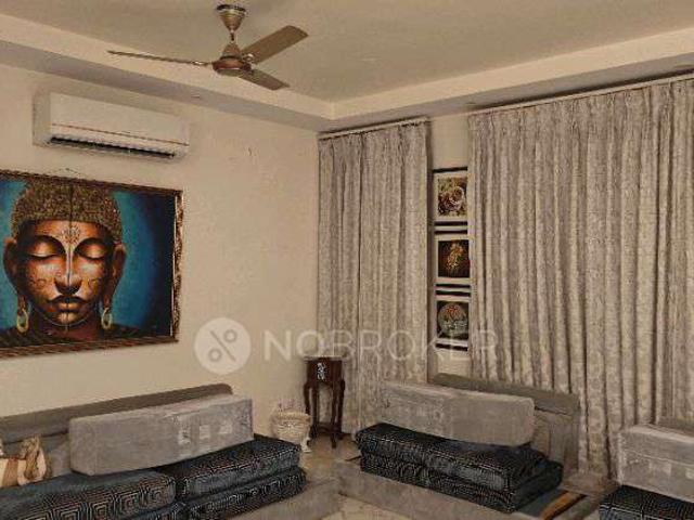 Property for rent in Deri