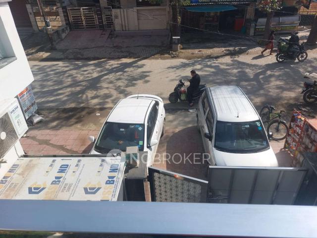 Property for rent in Hariana