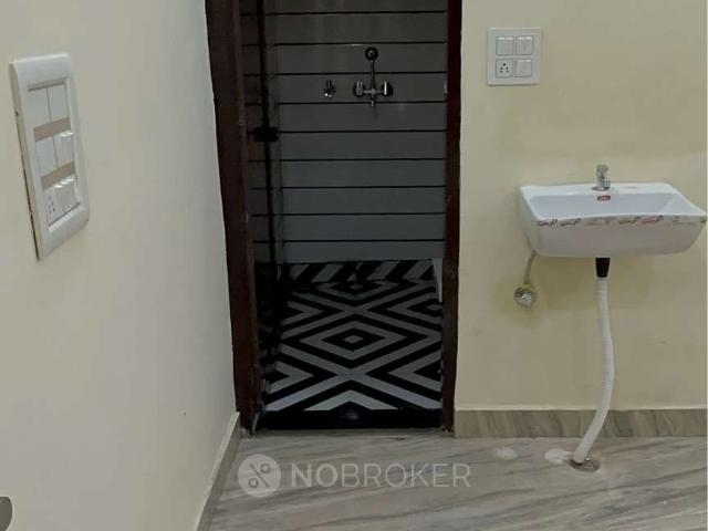 Property for rent in West Delhi, Deri