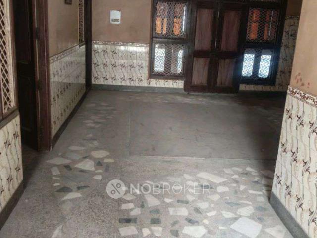 Property for rent in West Delhi, Deri