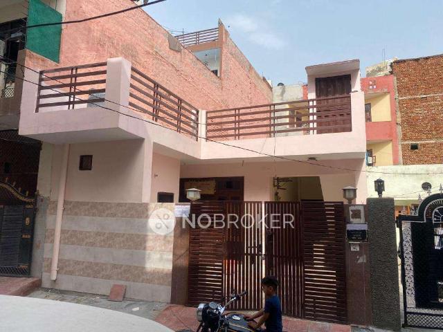 Property for rent in Hariana