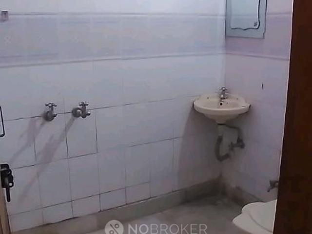 Property for rent in Pitampura, Delhi