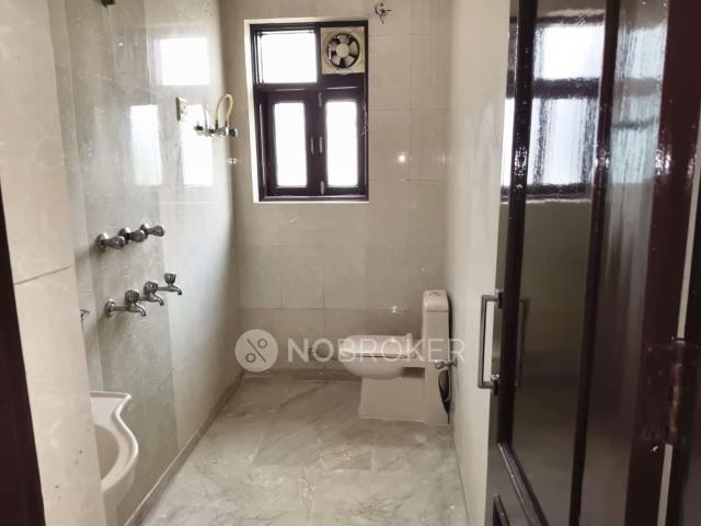 Property for rent in North West Delhi, Deri