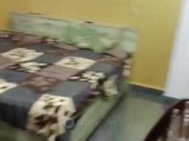 Property for rent in Garhi, Noida