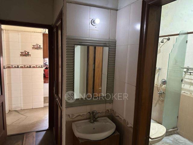 Property for rent in Hariana
