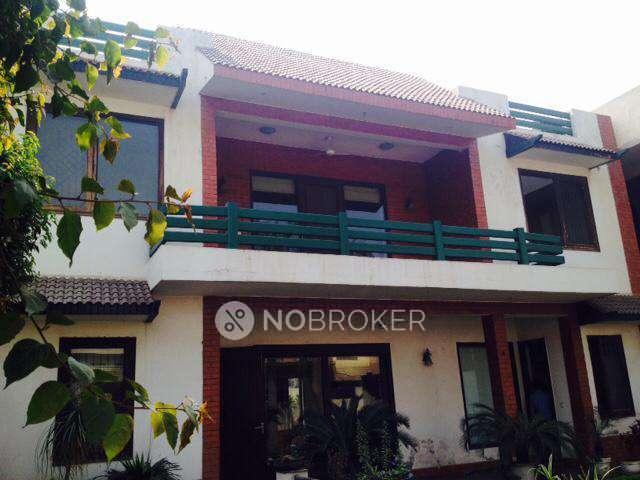 Property for rent in Hariana