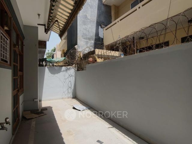 Property for rent in Hariana
