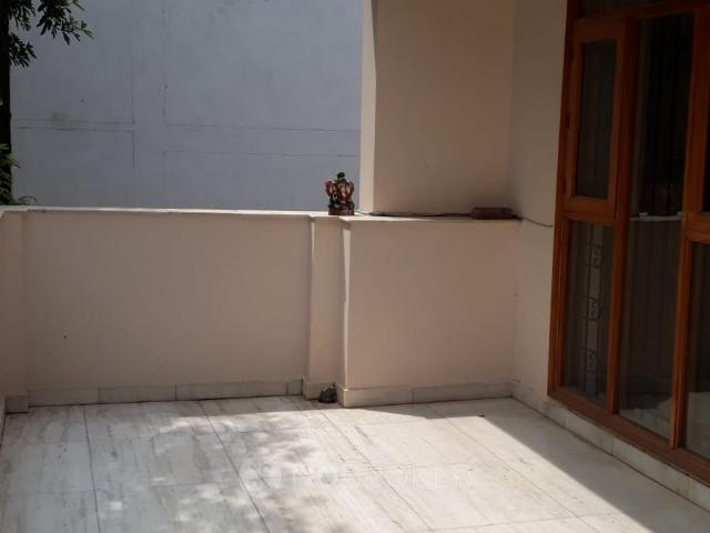 Property for rent in Hariana