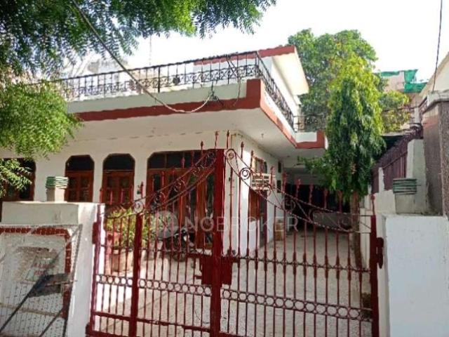 Property for rent in Hariana