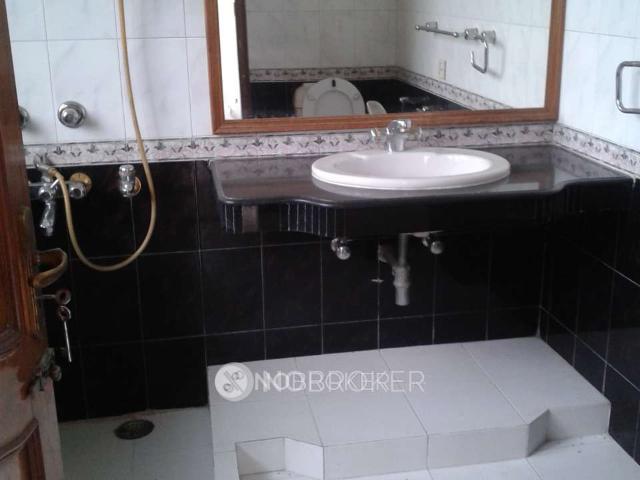 Property for rent in Hariana