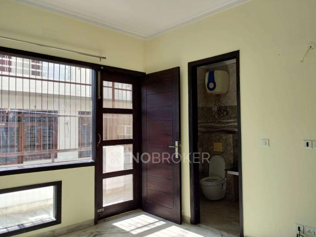 Property for rent in Hariana
