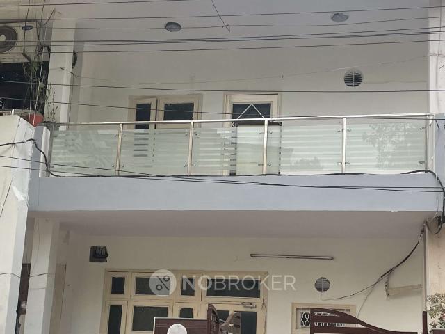 Property for rent in Hariana