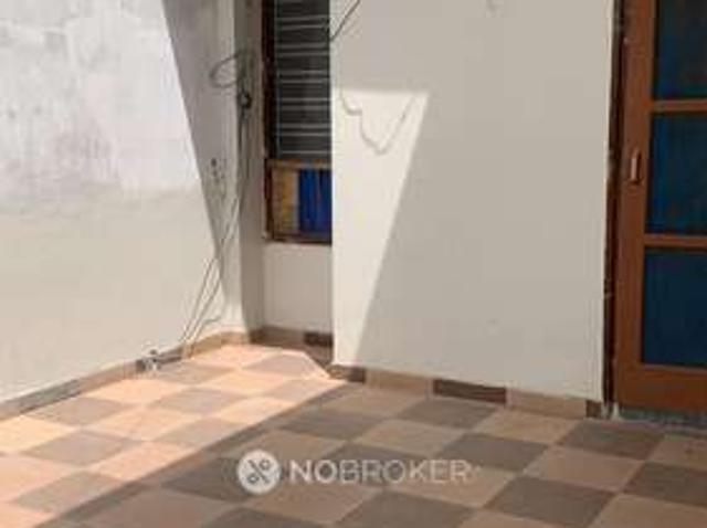 Property for rent in Hariana