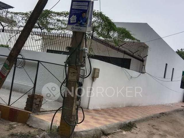 Property for rent in Hariana