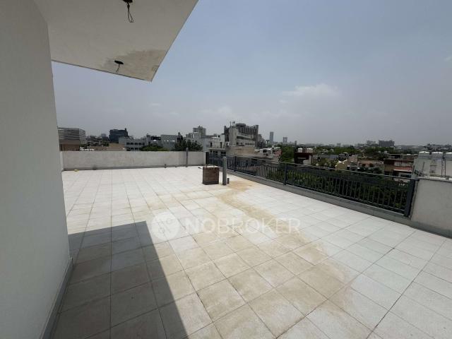 Property for rent in Hariana