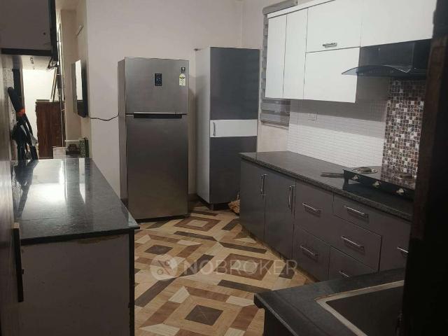 Property for rent in Hariana