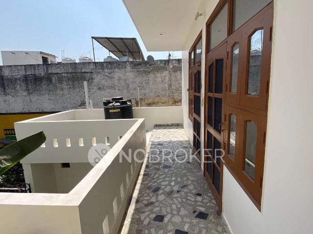 Flat for rent in Hariana