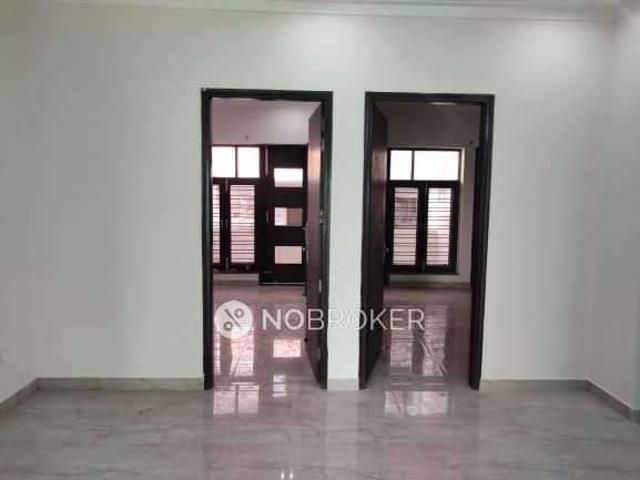 Property for rent in Hariana