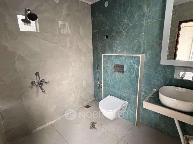 Property for rent in Hariana