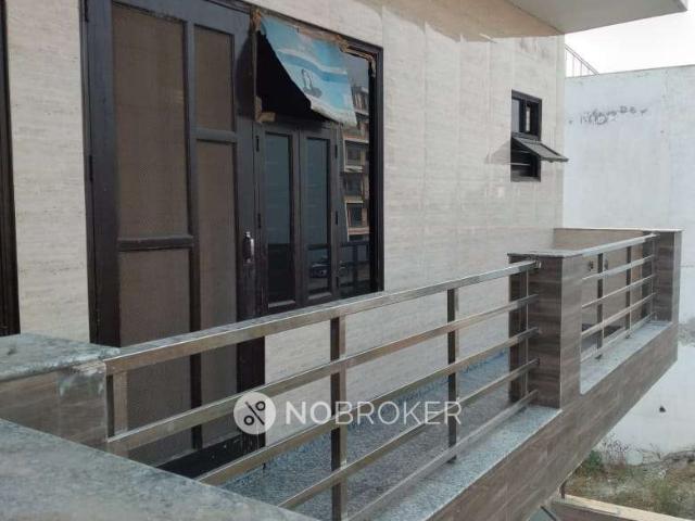 Property for rent in Hariana