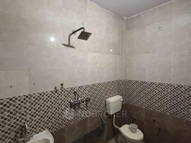 Property for rent in Hariana