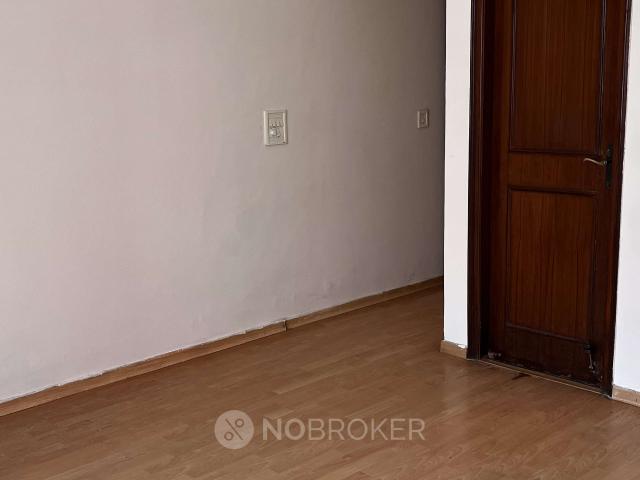 House for sale in Hariana